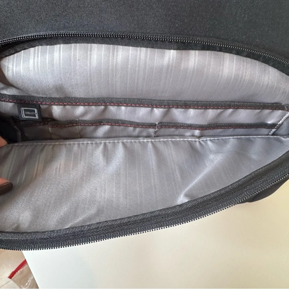 SAMSONITE Xenon 2 Slim Briefcase Fits Laptop Black NWOT